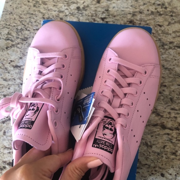 Stan Smiths - Picture 3 of 7